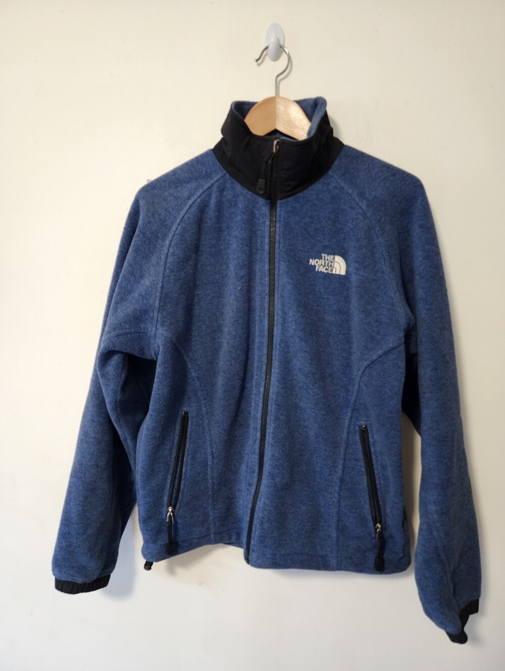 The North Face Men’s Blue Full-Zip Fleece Jacket with Black Collar